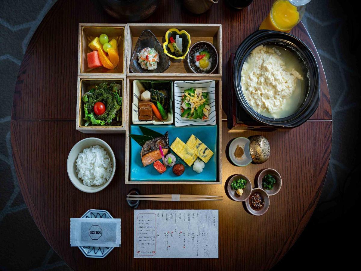 Okinawa Exes Naha Hotel Bagian luar foto