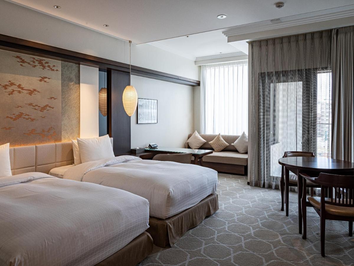 Okinawa Exes Naha Hotel Bagian luar foto