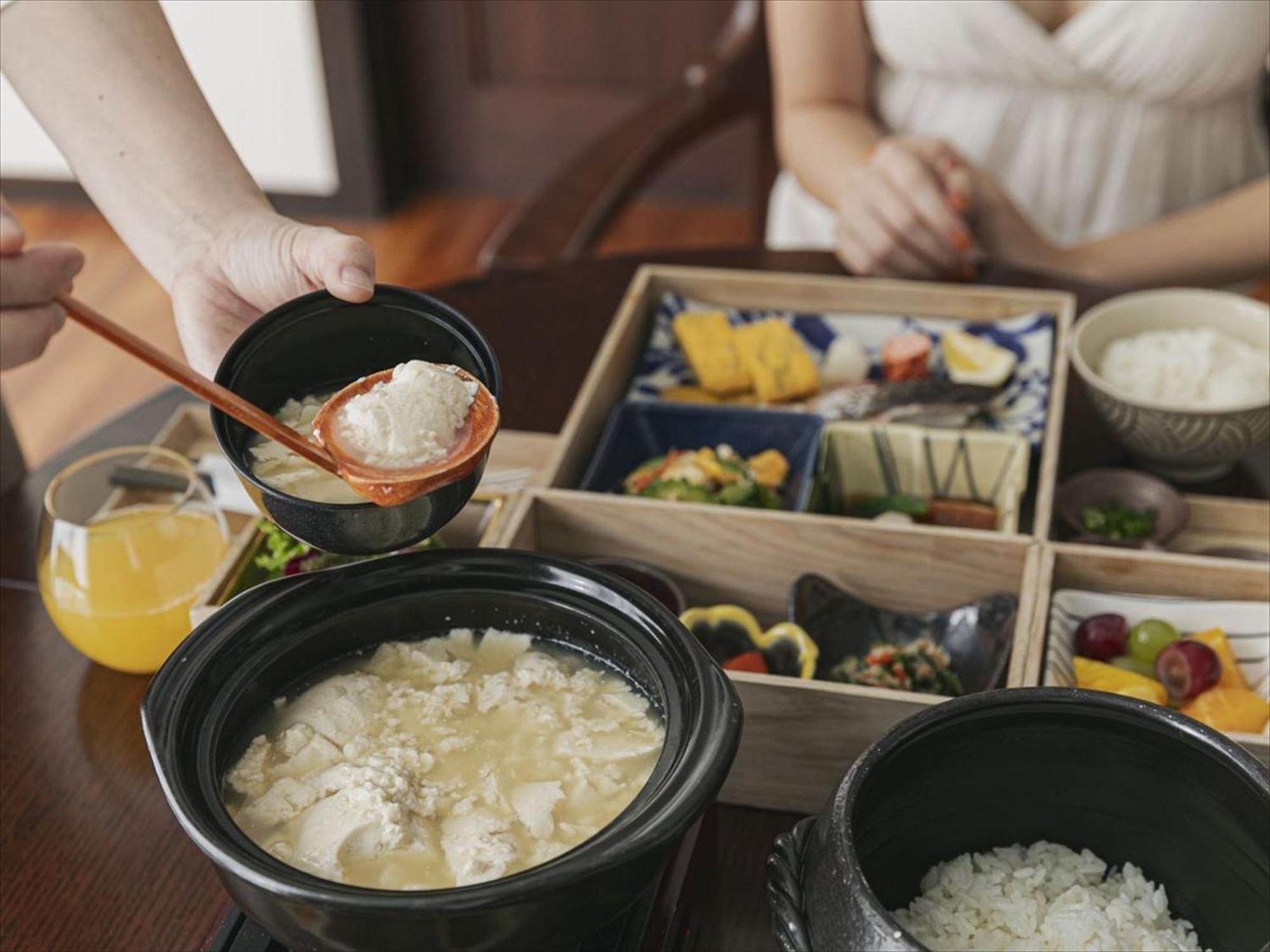 Okinawa Exes Naha Hotel Bagian luar foto