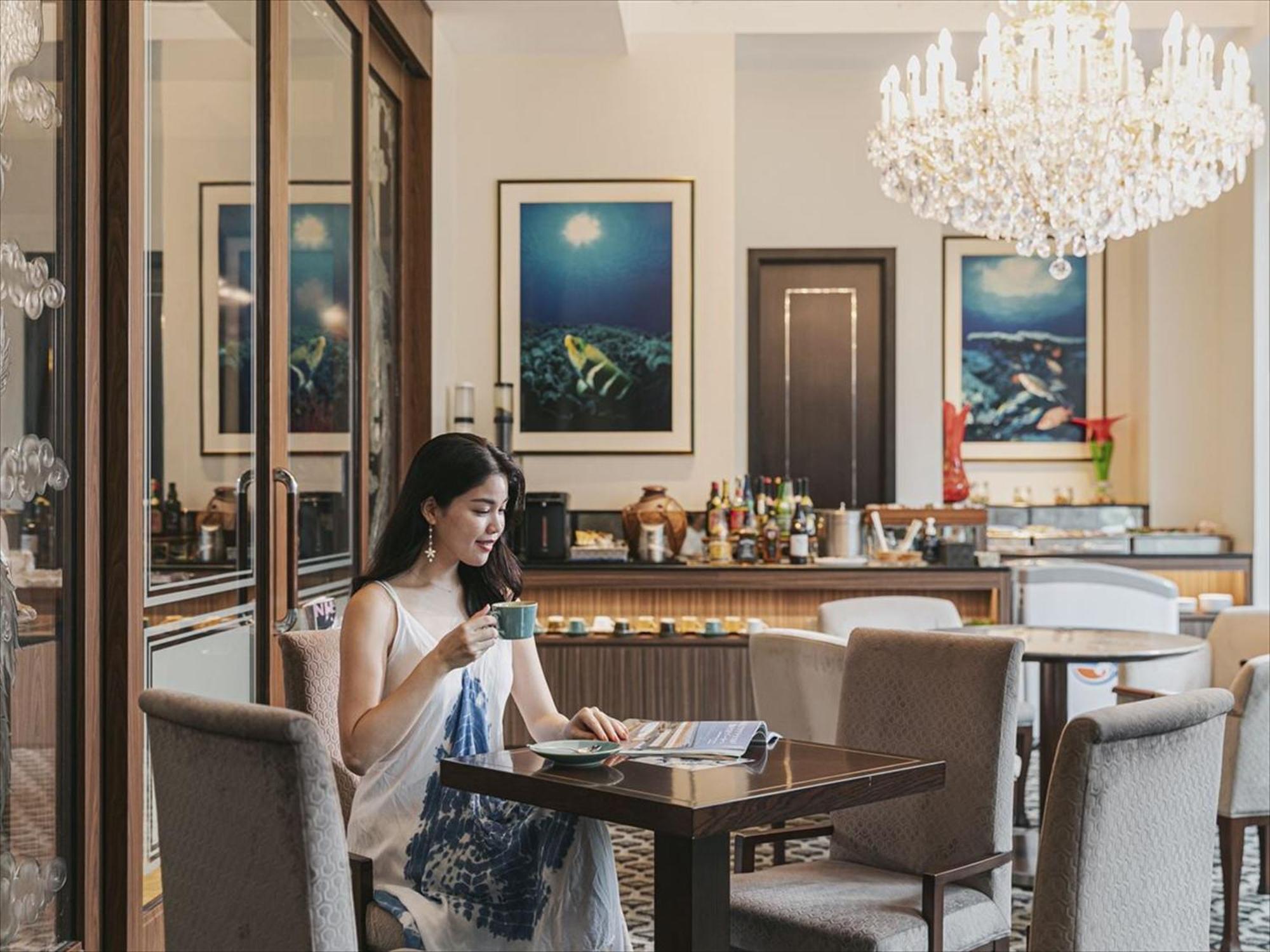 Okinawa Exes Naha Hotel Bagian luar foto