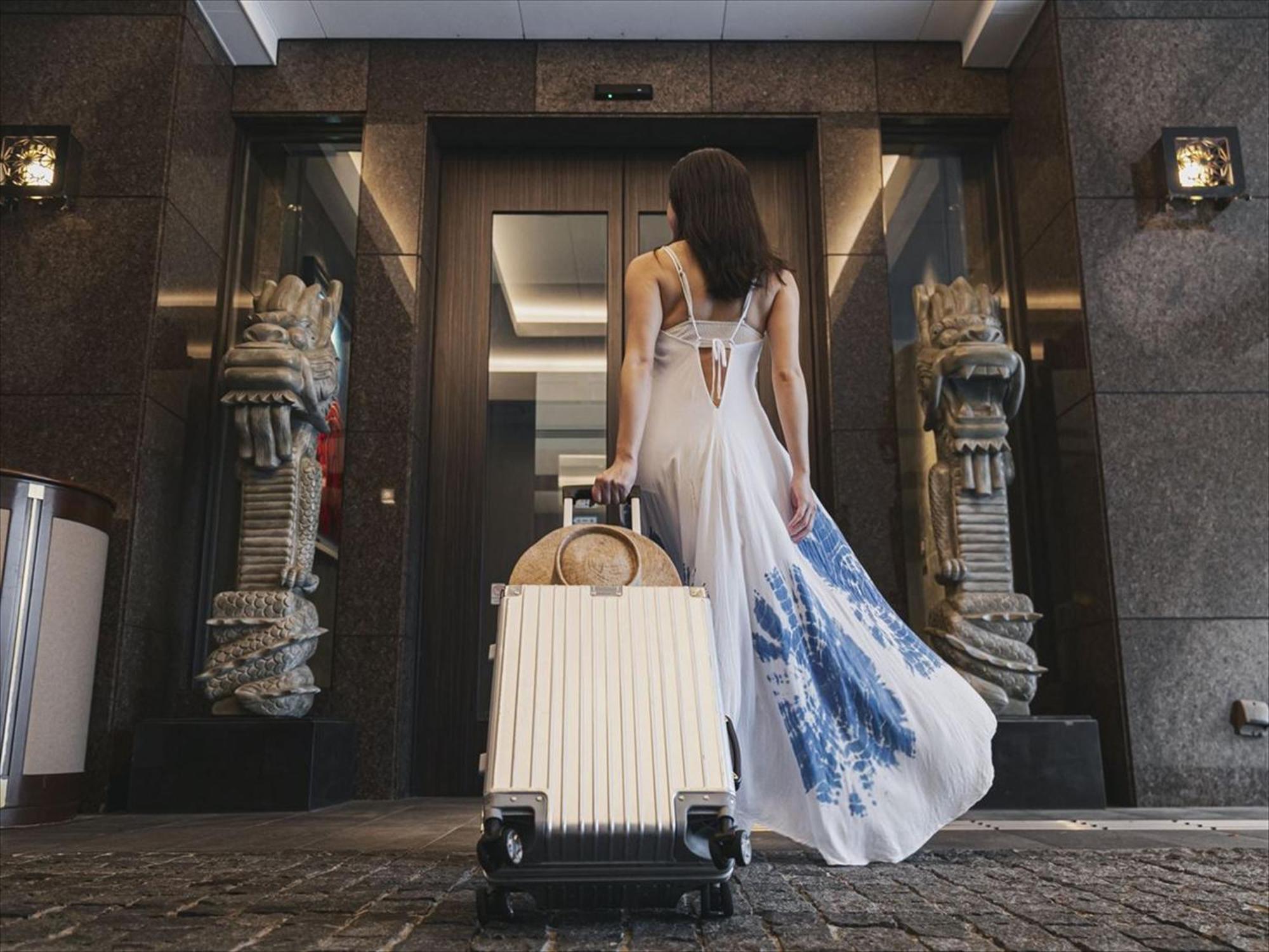 Okinawa Exes Naha Hotel Bagian luar foto